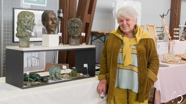 18 L'atelier des possibles de Jacqueline SICUREL propose ses peintures et sculptures mais aussi des ateliers d'écriture et de psychogénéalogie