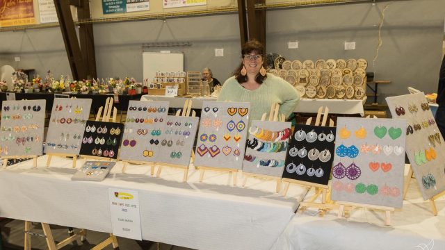 34 Eloïse MARTEN créatrice de bijoux originaux en mini crochet